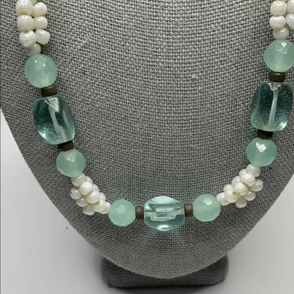 ♥️SALE! 3for$15 Aqua and White Beaded Necklace 15” - Picture 2 of 5